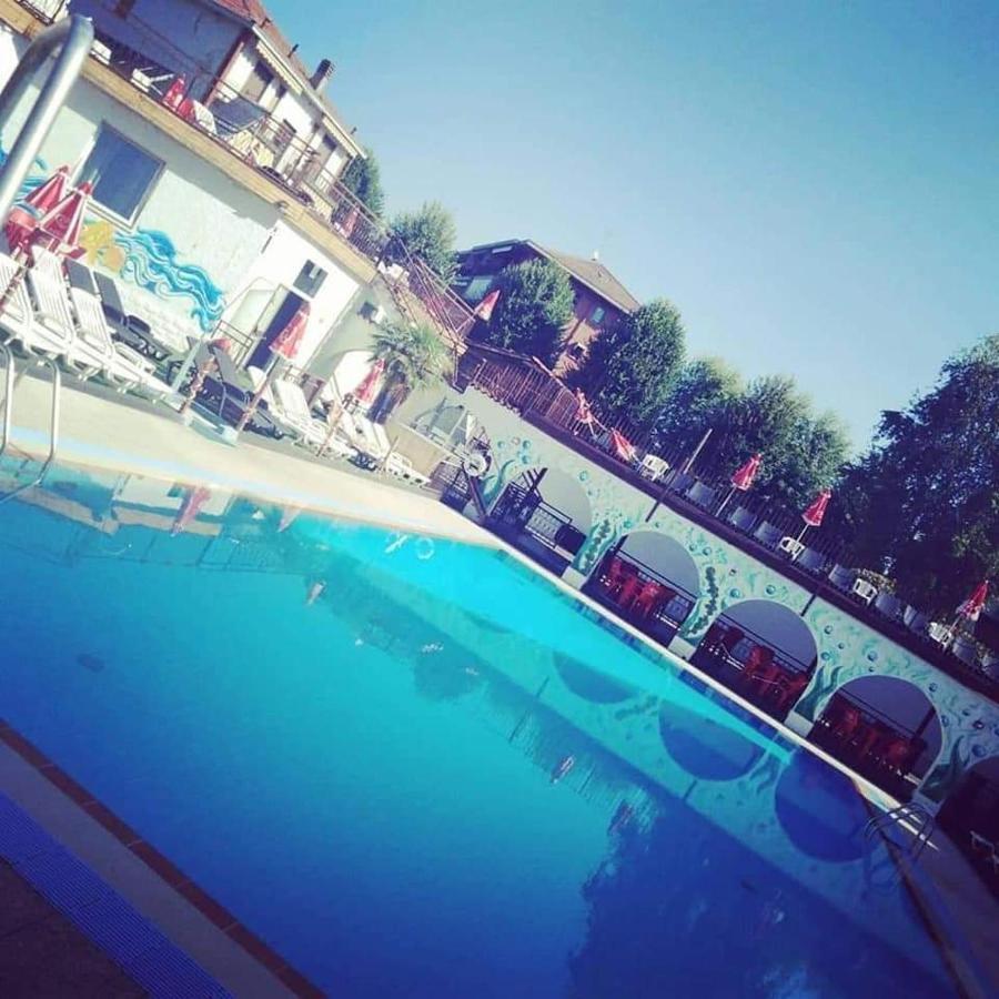 B&B The Sun Swimming & Pool Turín Exteriér fotografie